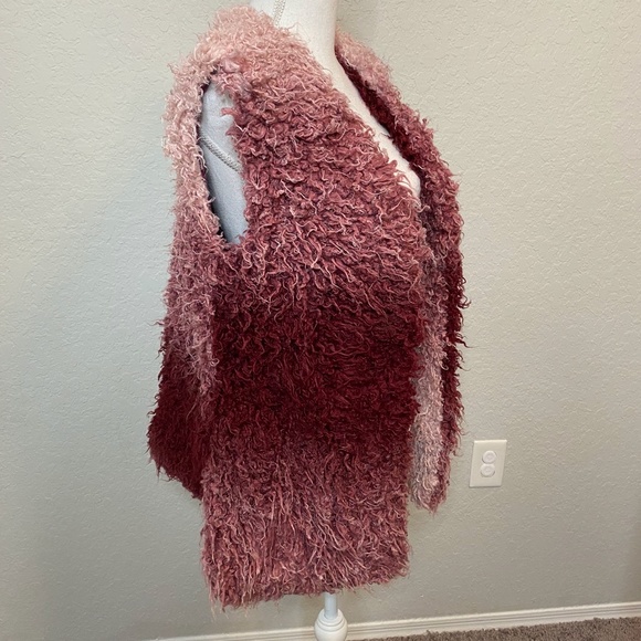 MINKPINK NWT Medium/Large Sleeveless Cardi Vest - Picture 5 of 10